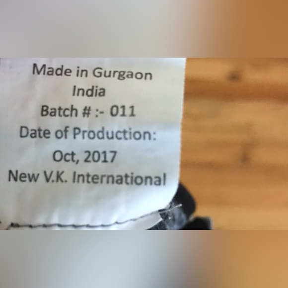 A.T.U.N. Size 6-12 months gray and black detailed snap crotch romper -excellent! - Picture 2 of 5